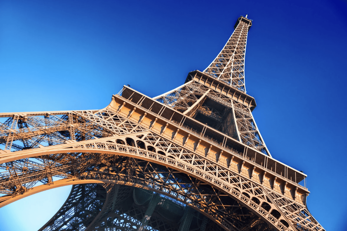 Eiffel Tower Tickets 2026: Prices & Priority Access Guide - MY WONDER ACCESS