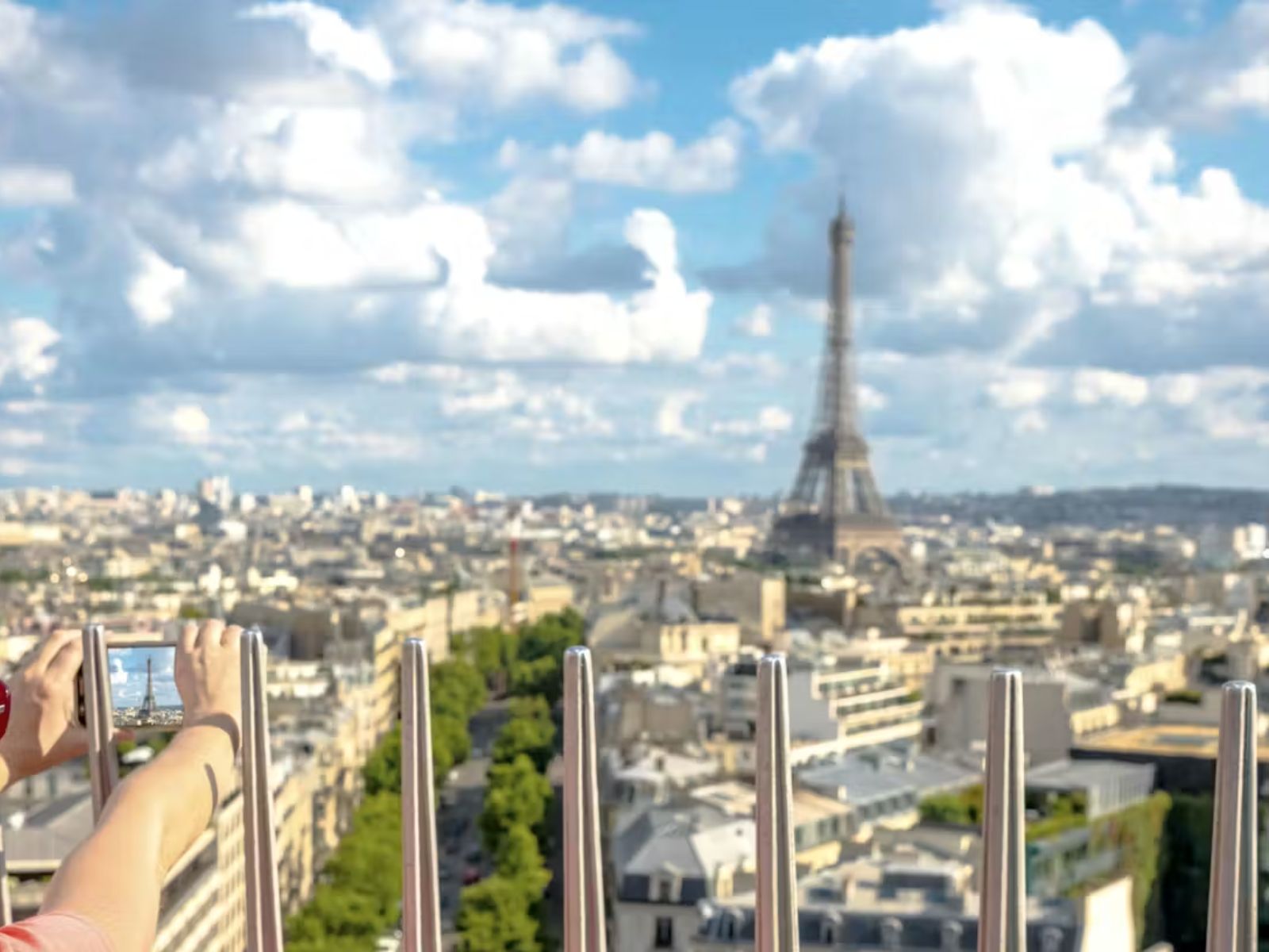 Arc de Triomphe Ticket with Immersive Audioguide & Big Bus 1 - Day - MY WONDER ACCESS