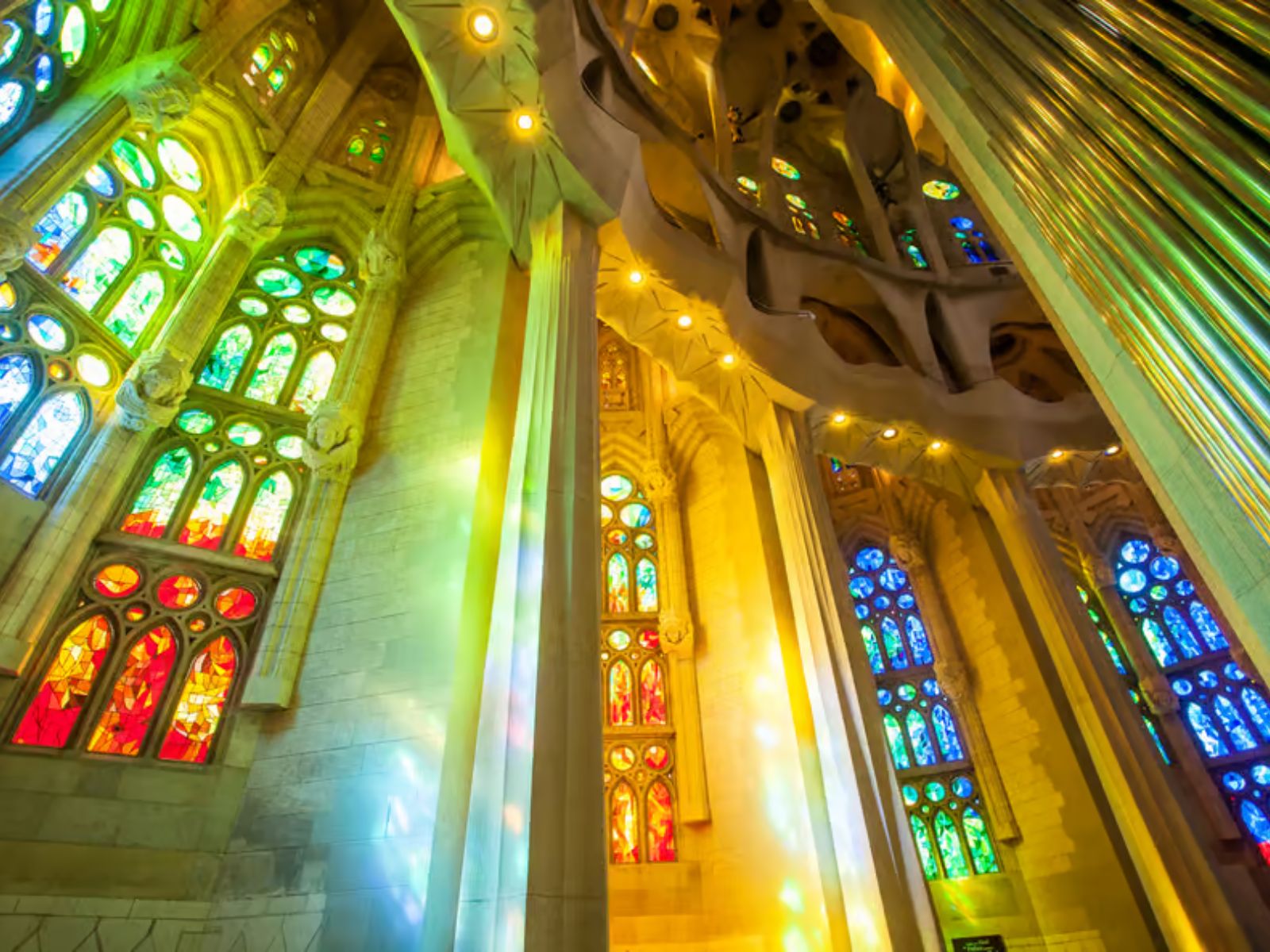Barcelona: Sagrada Familia Entry Ticket with Audio Guide - MY WONDER ACCESS