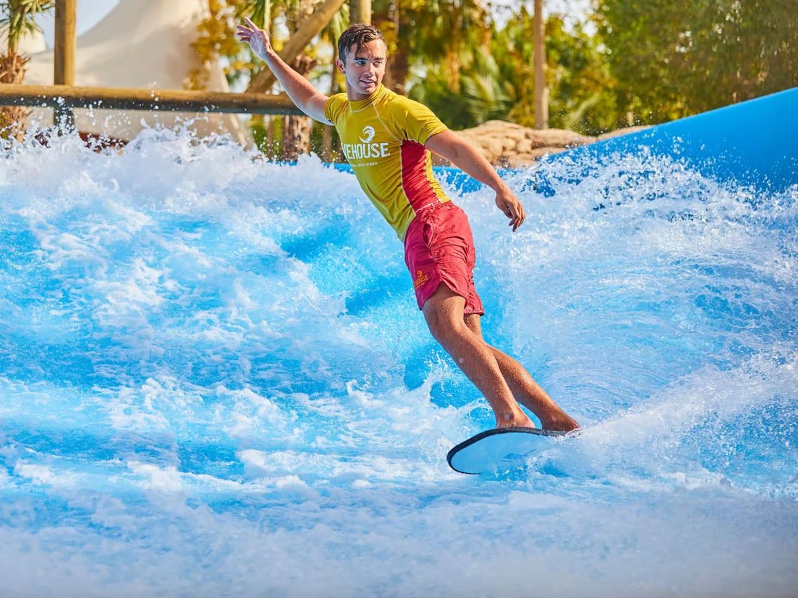 Dubai: Aquaventure World Waterpark Day Pass + FREE Upgrade - MY WONDER ACCESS