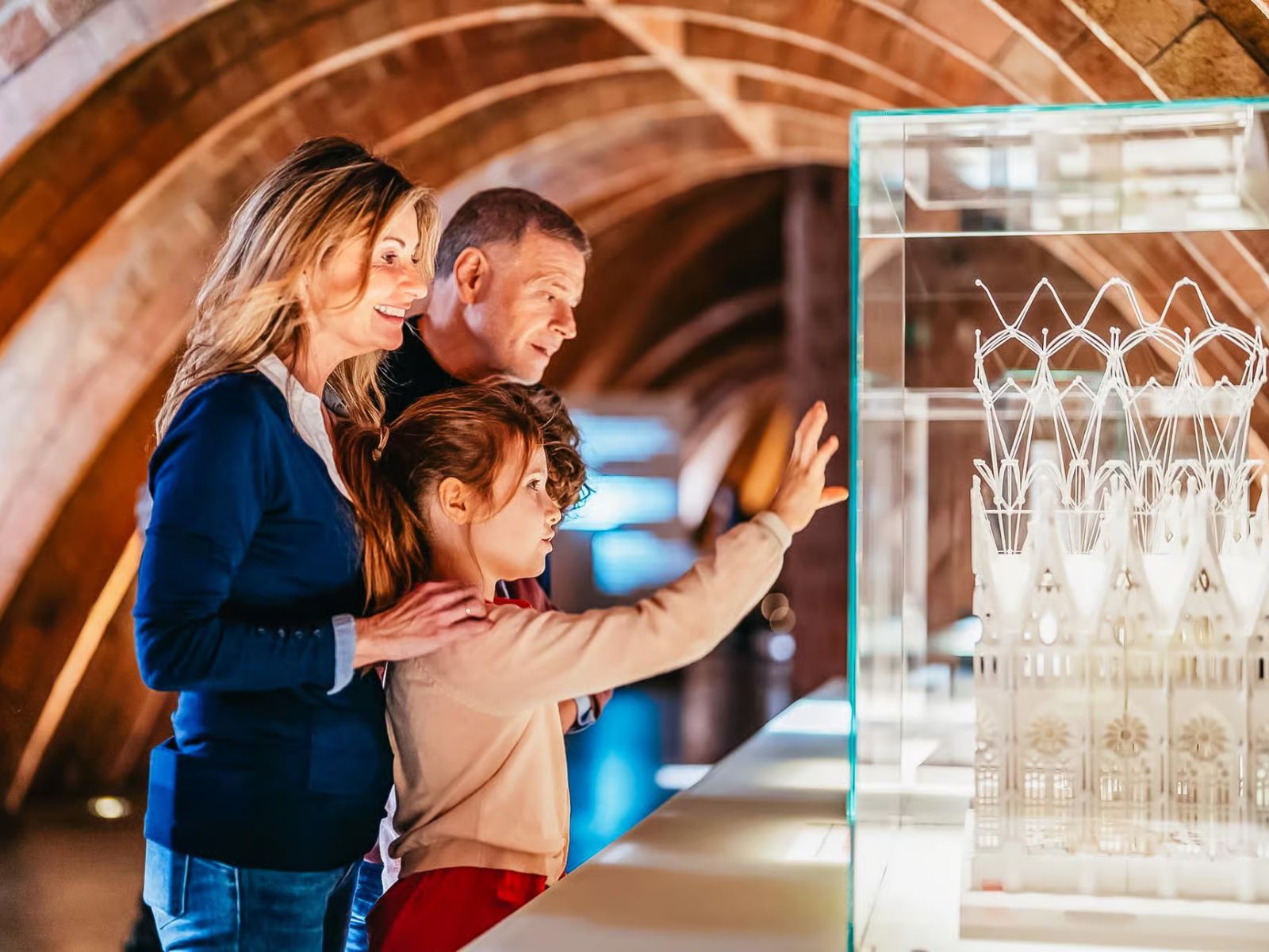 Barcelona: Casa Milà Early - Morning Access Guided Tour - MY WONDER ACCESS