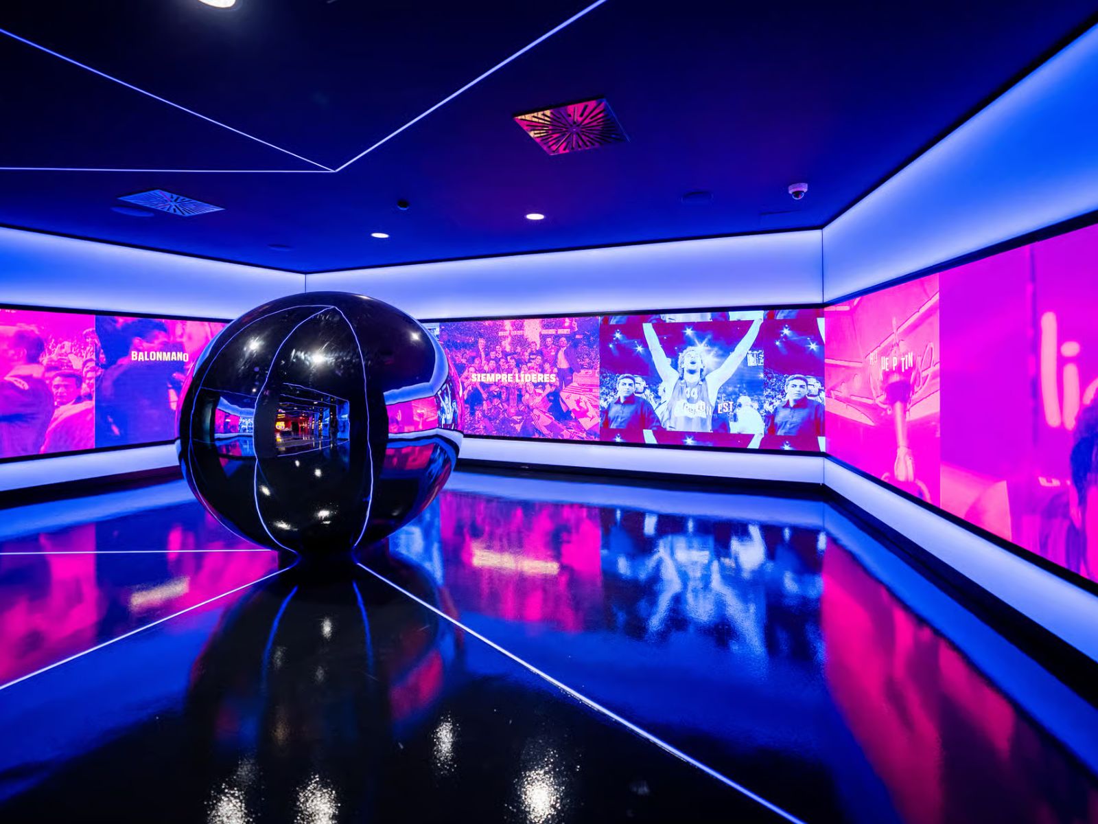 Barcelona: FC Barcelona Museum "Barça Immersive Tour" Ticket - MY WONDER ACCESS