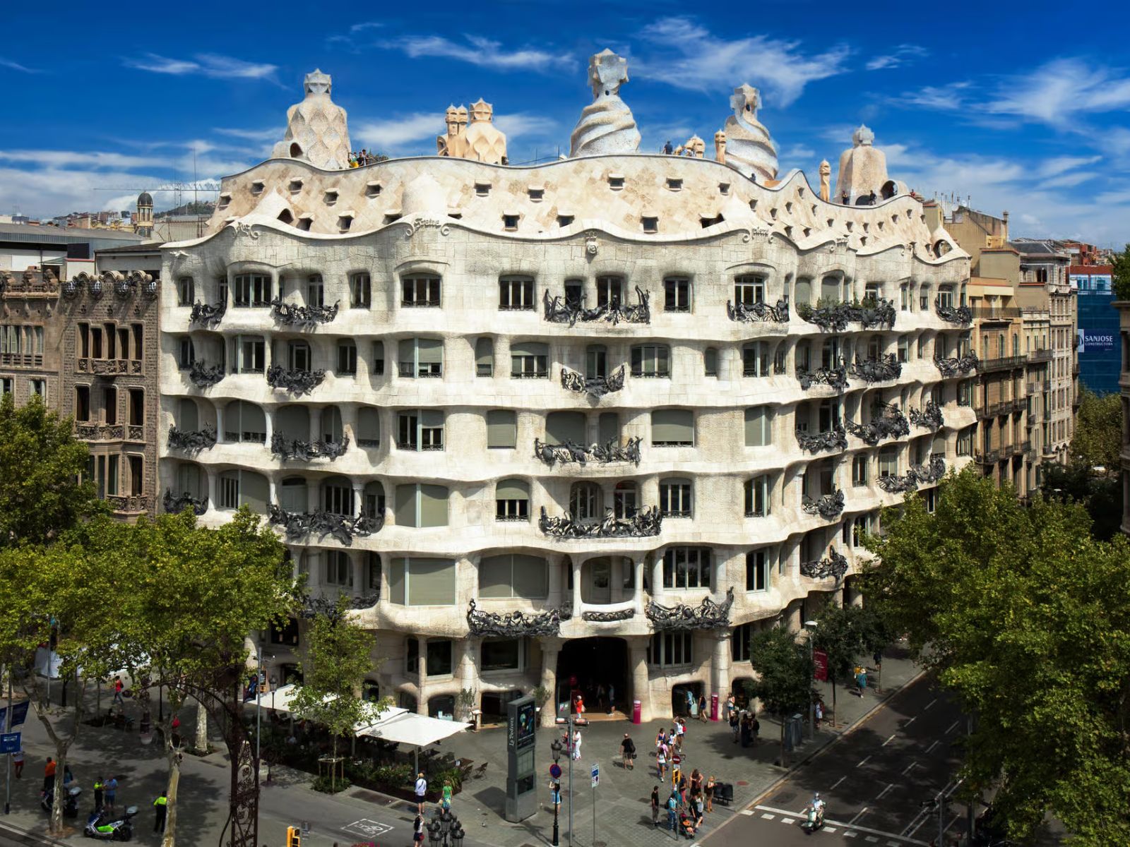 Barcelona: La Pedrera - Casa Milà Ticket & Audio Guide Option - MY WONDER ACCESS